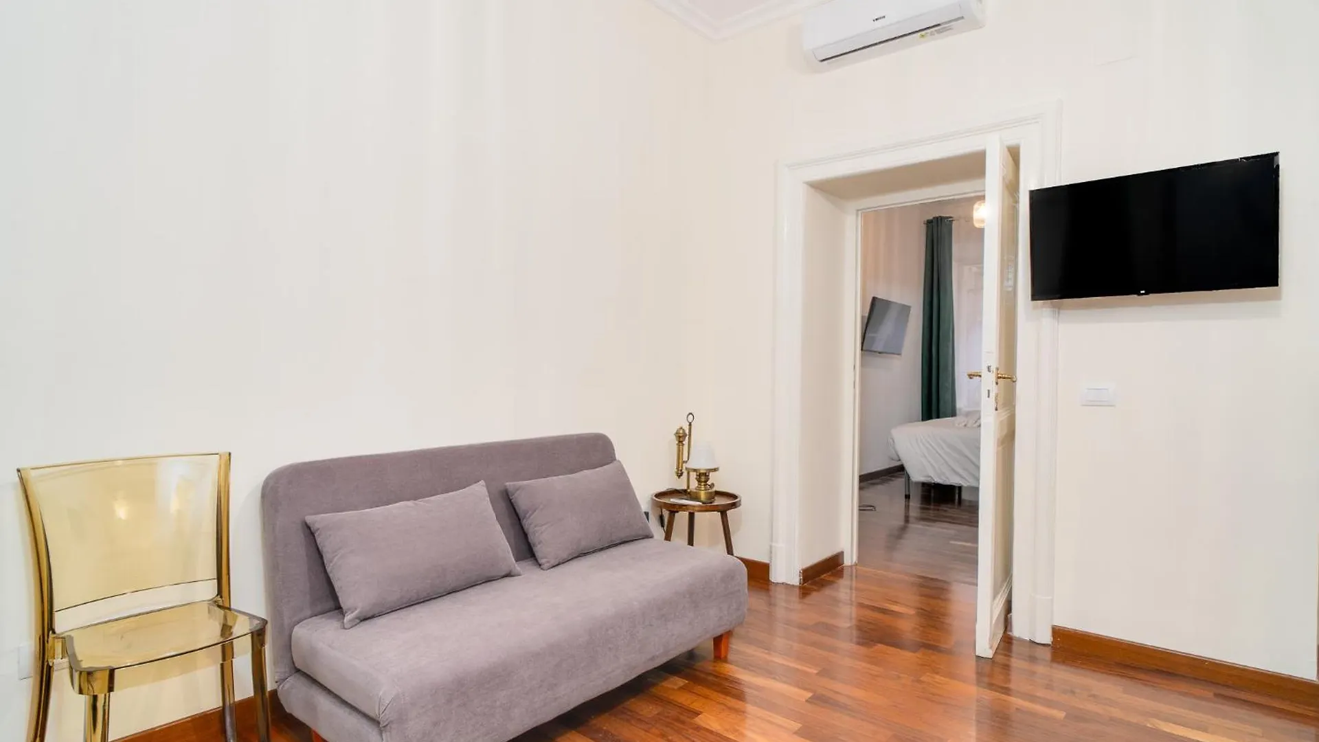 Oleum Roma Veneto Apartment Italy